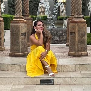 Meet your Posher, Adriana